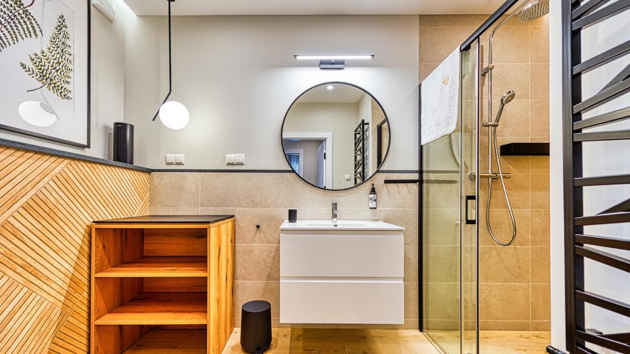 Apartamenty Vip Centrum - Wczasowa 17 By Royal Aparts Świeradów-Zdrój المظهر الخارجي الصورة